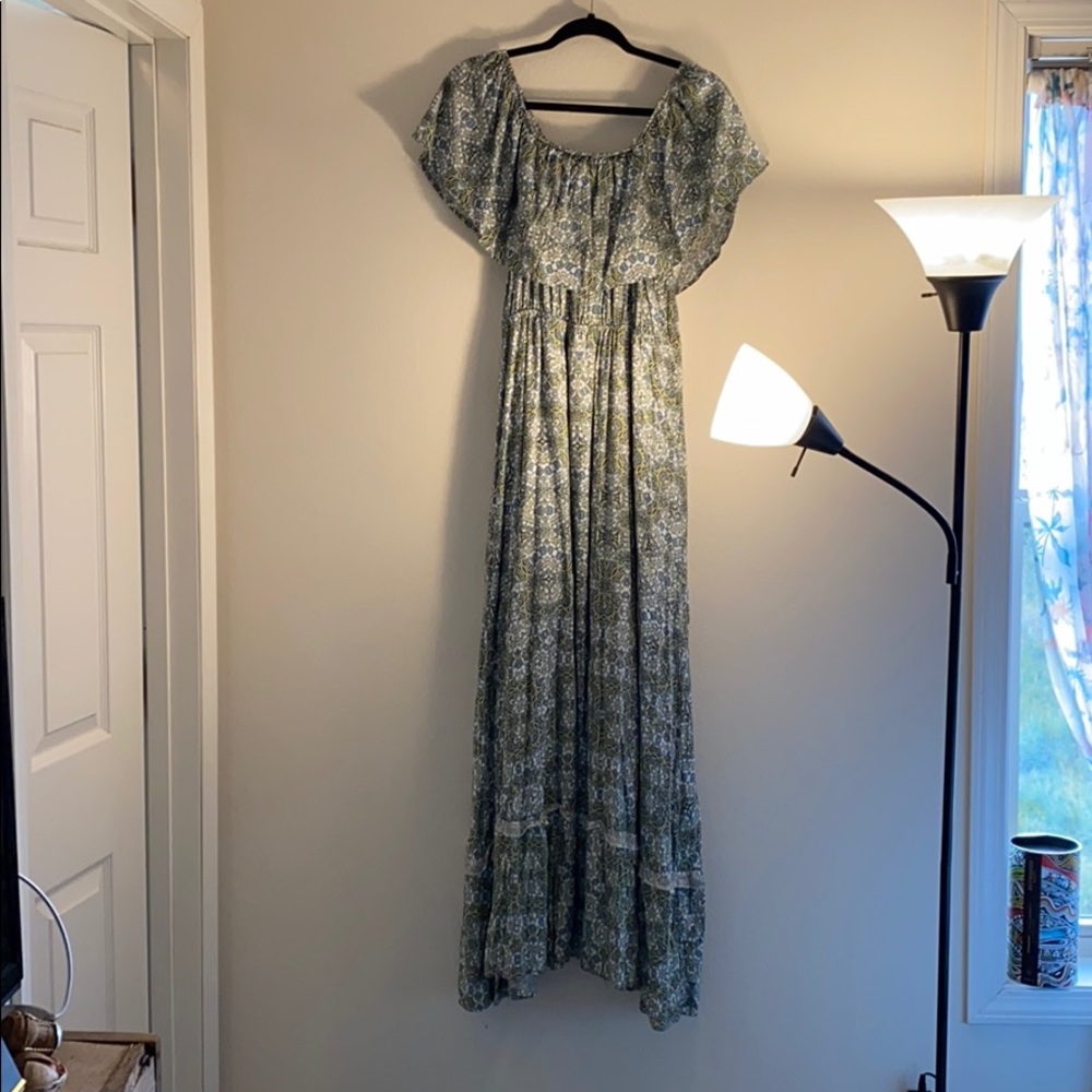 Size Medium maxi dress bought at Francescas